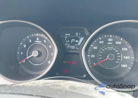 2015 Hyundai Elantra Se из США, поврежденный, VIN 5NPDH4AE2FH652478